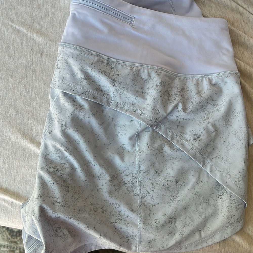Lululemon Speed Up Mid Rise Lined Short 4”